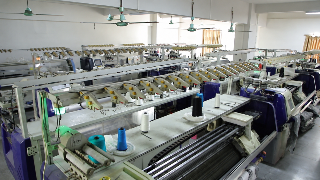How Long Does Custom Women’s Knitwear Production Take? women’s knitwear bulk production arrangement